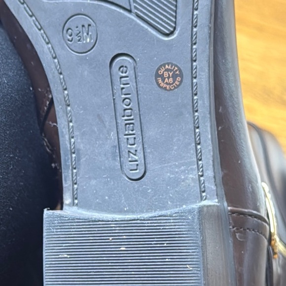 Boots Luz Clairborne Brown Knee-High Leather Boots - Picture 11 of 11